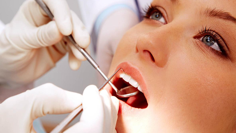 علاج الأسنان - مركز سكن اند تيث الطبي